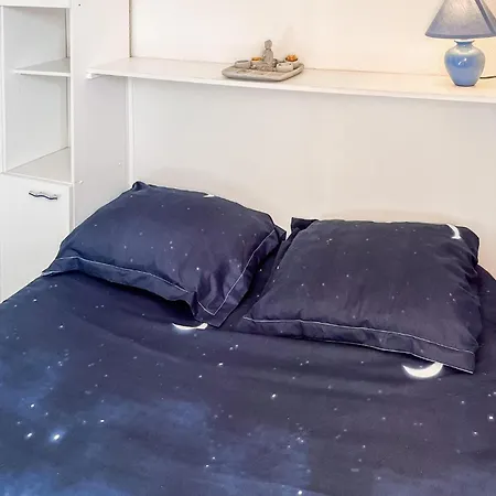 Appt Proche Apartment *